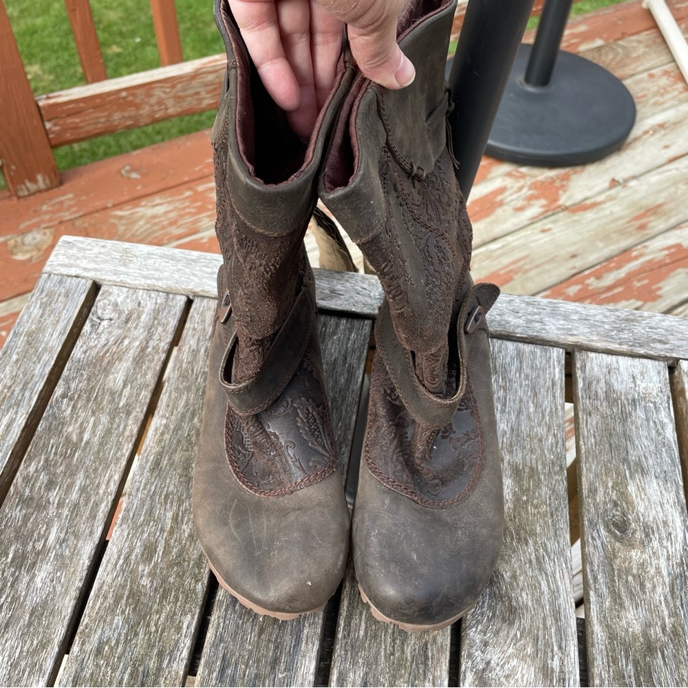 Merrell Haven Pull On Slouch Embossed - image 3